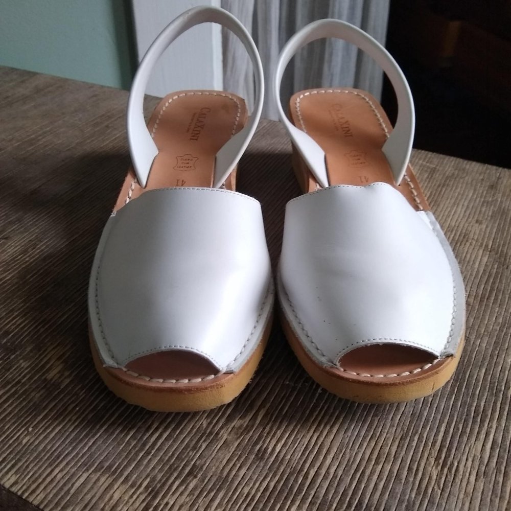 Calaxini Wedge Sandal in white